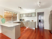 photo property thumbnail