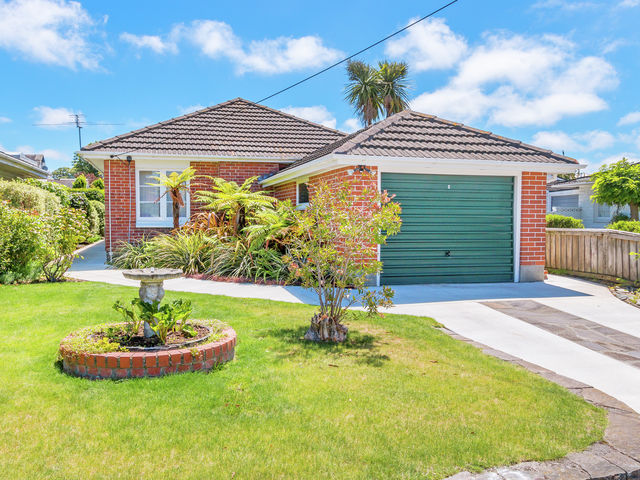 17 Webb Street Merivale