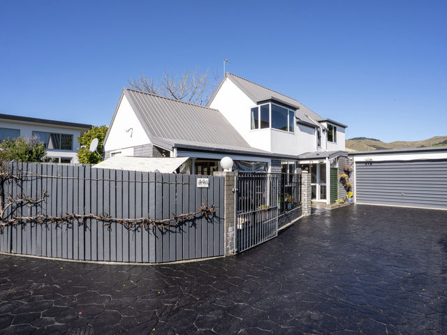 44A Centaurus Road Cashmere