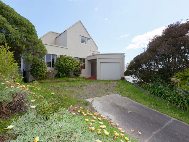 121 Renown Road Raumati South