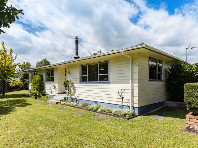 13 Fremont Grove Totara Park