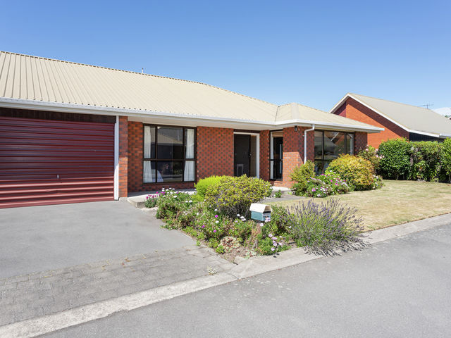 2/14 Wharenui Road Upper Riccarton