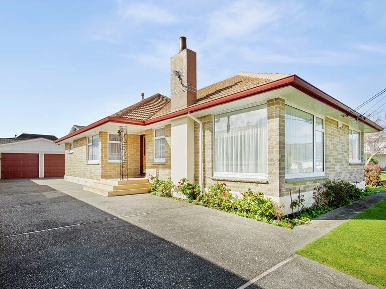 18 Rosebank Avenue Avalon