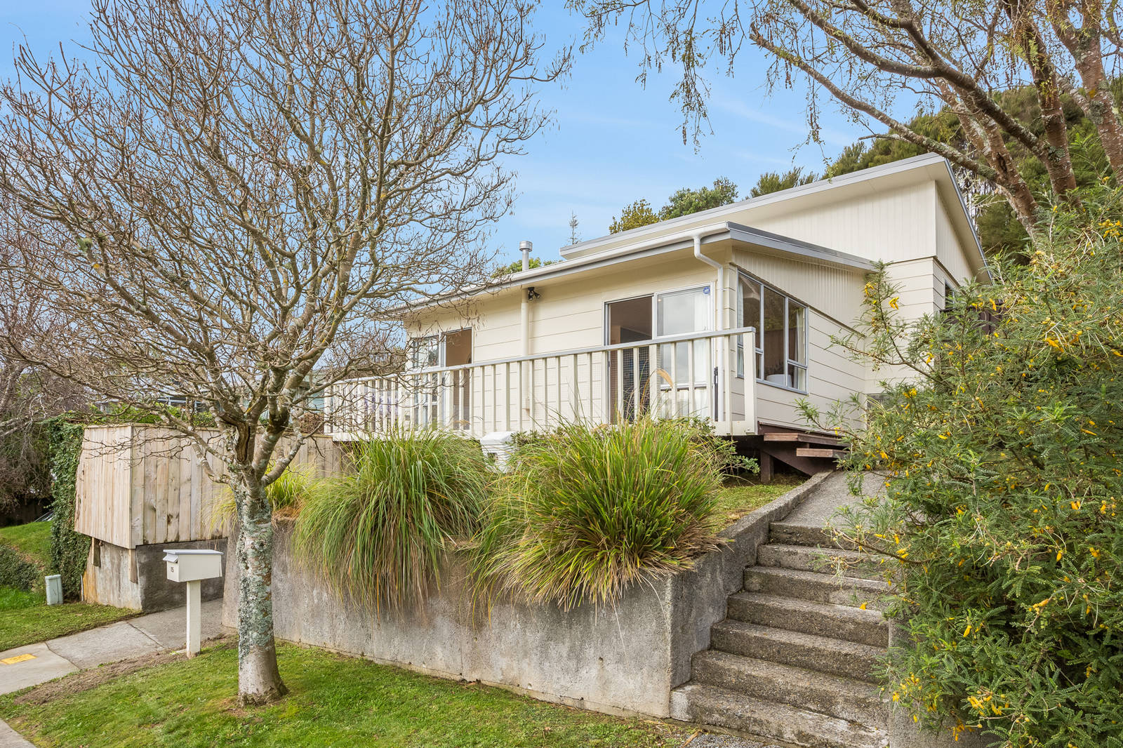 15 Robson Street, Stokes Valley - 3 Bed House - Private Treaty