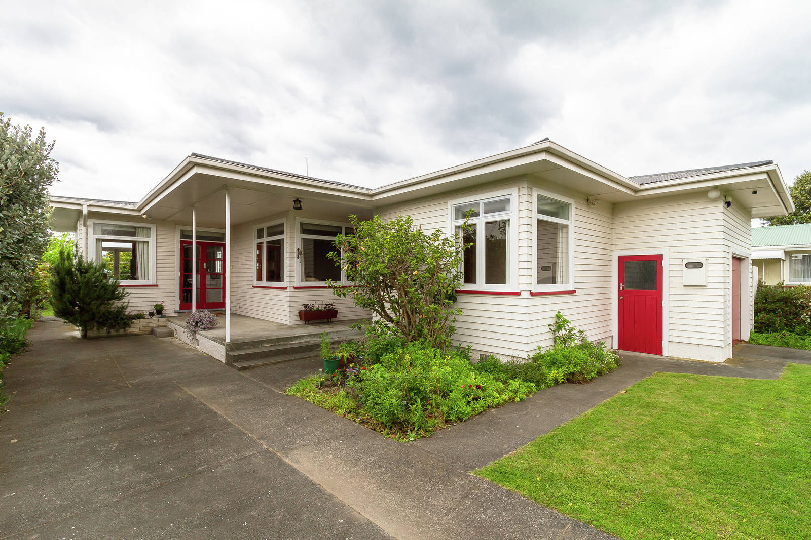 261 Drive, Napier South