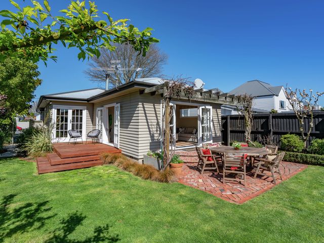 51 Hawkesbury Avenue St Albans
