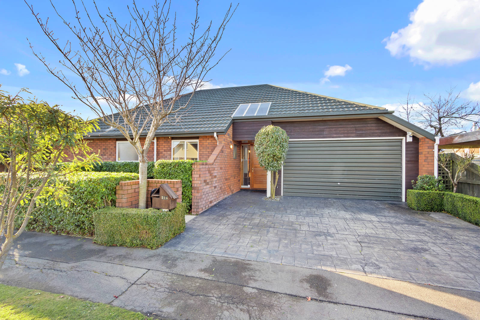21B Lochmore Street, 4 Bed House Private Sale