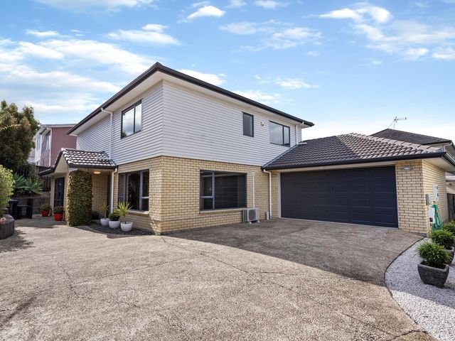 12 Beatrice Place Flat Bush