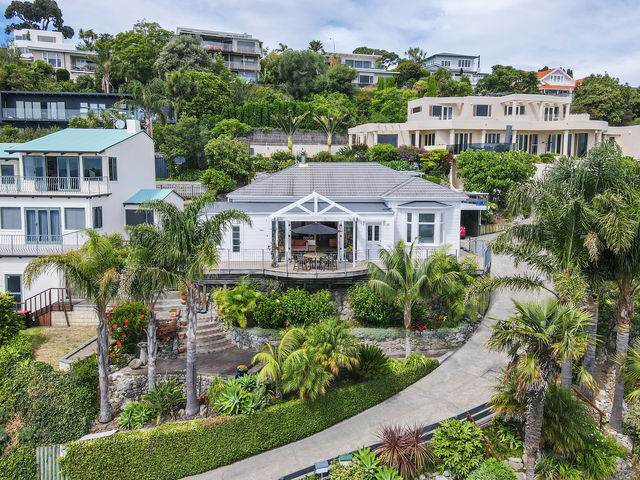 25 Seapoint Road Bluff Hill