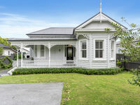 photo property thumbnail