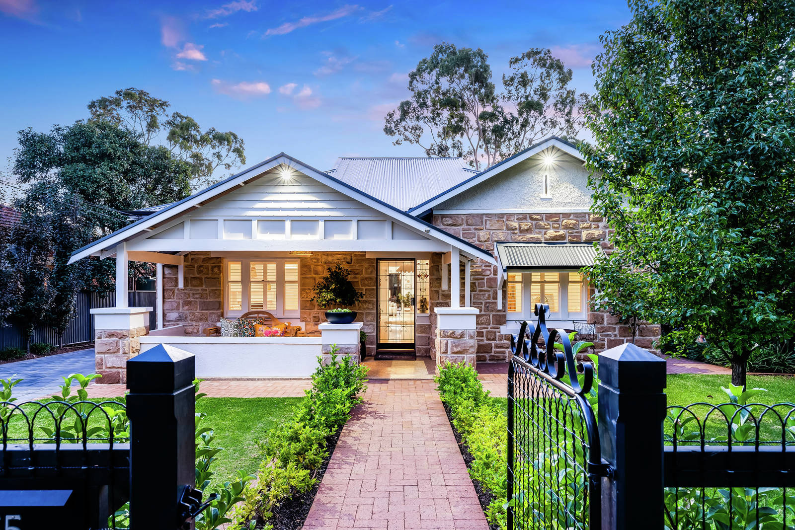55 Hereford Avenue, Trinity Gardens 4 Bed House Sale by Set Date