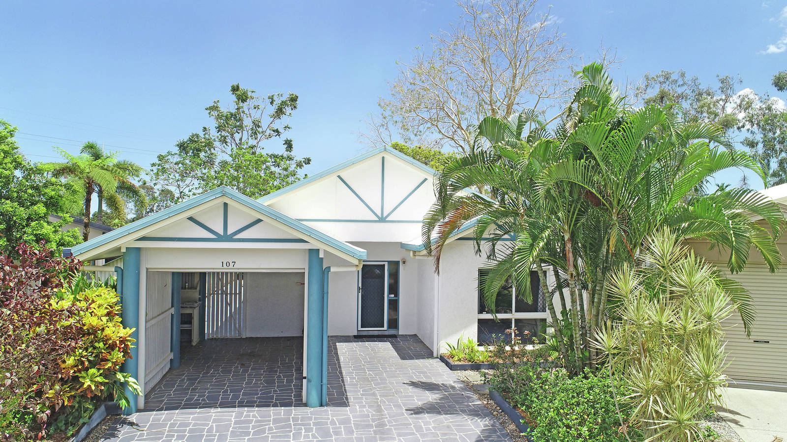 107/26 Lake Placid Road, Caravonica 2 Bed Villa For Sale