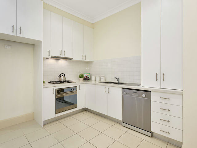 1/37 Calembeena Avenue Hughesdale