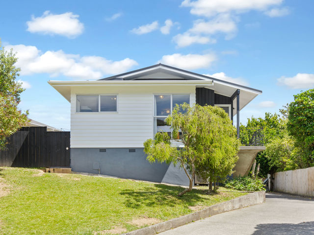 8A Beauly Grove Papakowhai