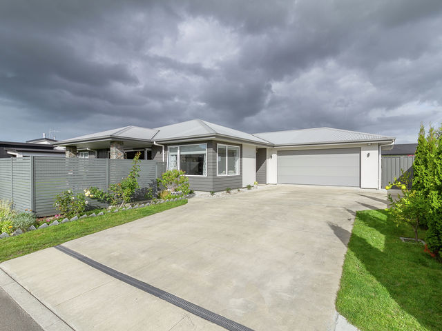 12 Young Place Taradale