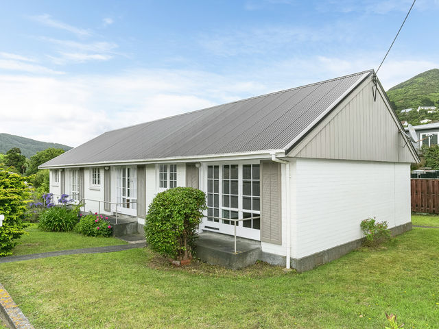 3 Thurleigh Grove Karori South