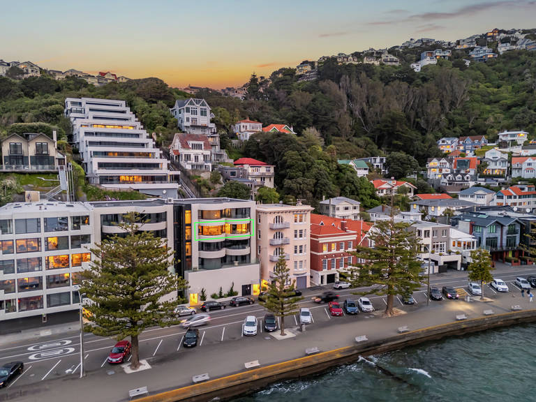 6/310 Oriental Parade Oriental Bay