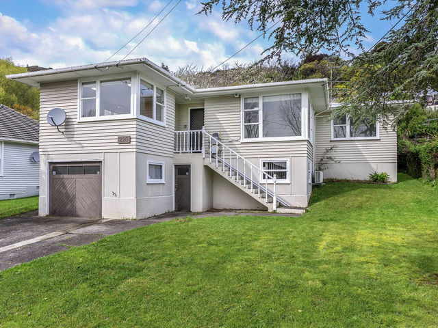 220 Waddington Drive Naenae