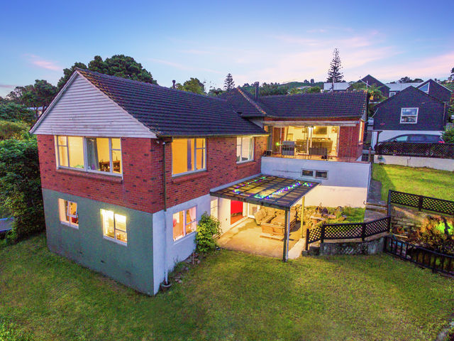14 Wairere Road Belmont