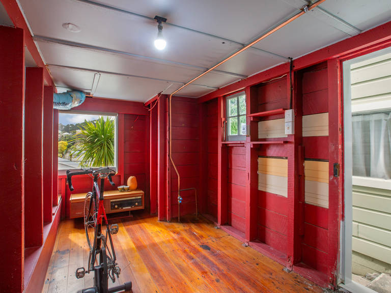 5 Burwah Street Berhampore