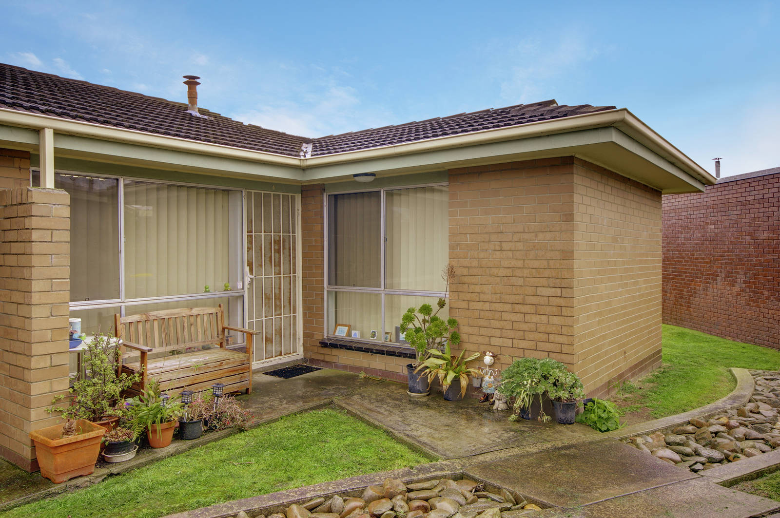 4/24 Konrads Crescent, Highton 2 Bed Unit For Sale