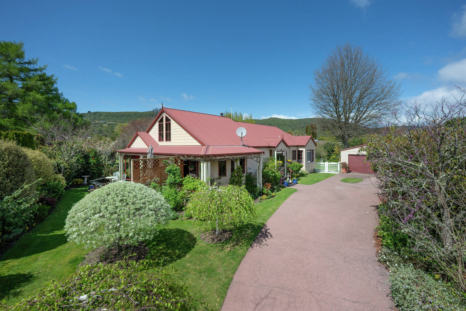 19 Gibbs Place, Kinloch, Taupo 3 Bed House Sale by Set Date