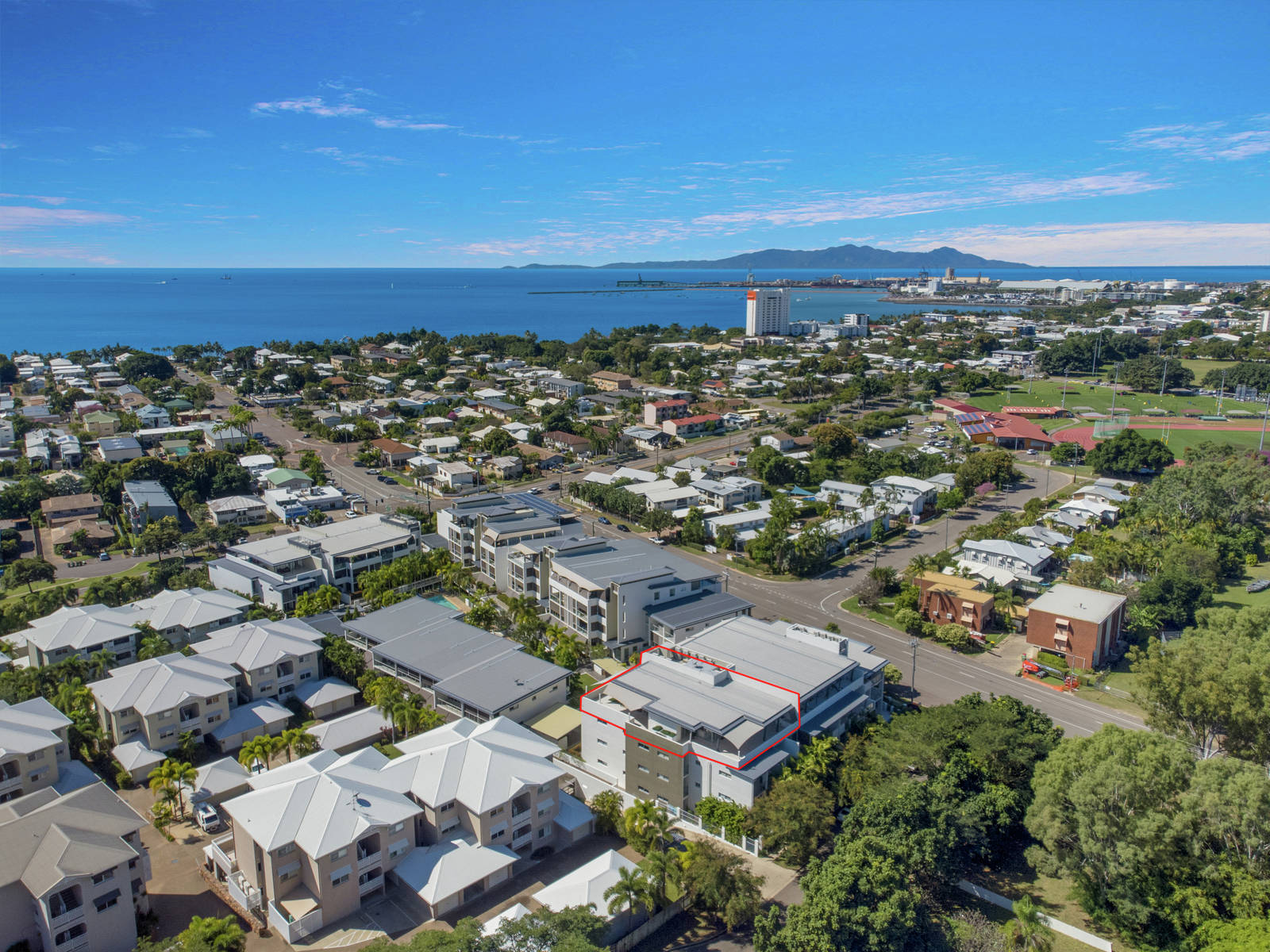 85/28 Landsborough Street, North Ward 3 Bed Apartment Private Treaty