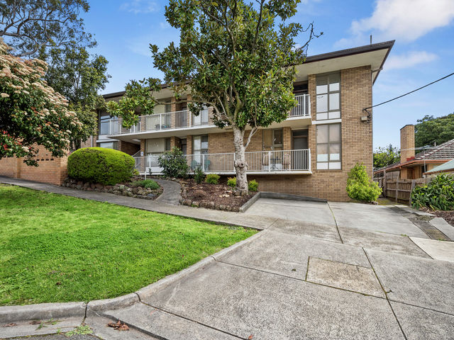 4/49 Hawdon Street Heidelberg