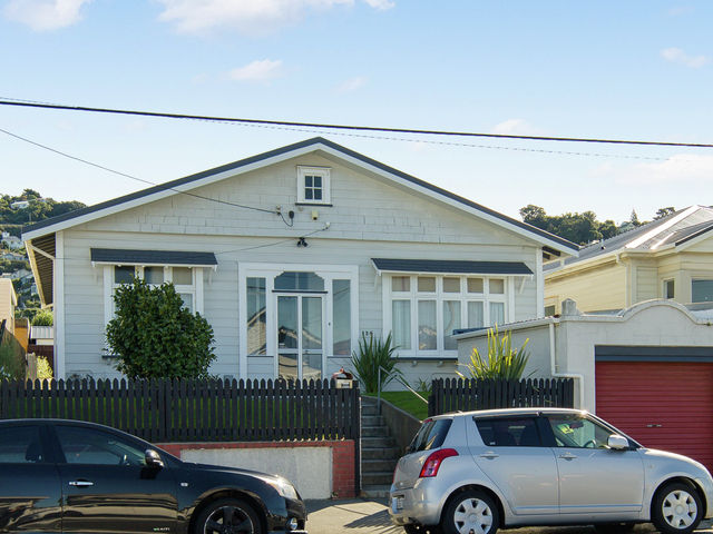 134 Onepu Road Lyall Bay