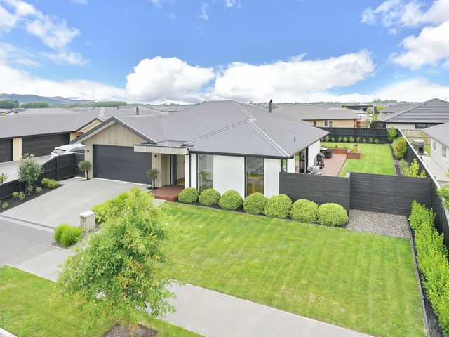 42 Craig Thompson Drive Lincoln