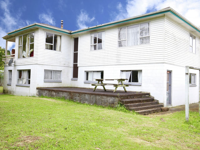 117 Riverpark Crescent Westgate, Auckland
