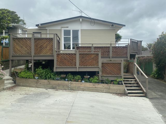 38 Sheridan Drive New Lynn