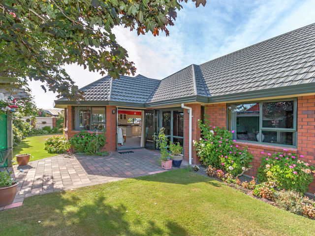 18 Devon Cres Darfield