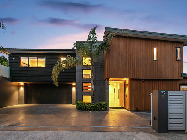 73 East Coast Road Castor Bay