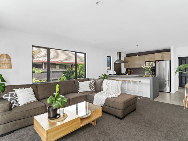 214d Lincoln Road Addington