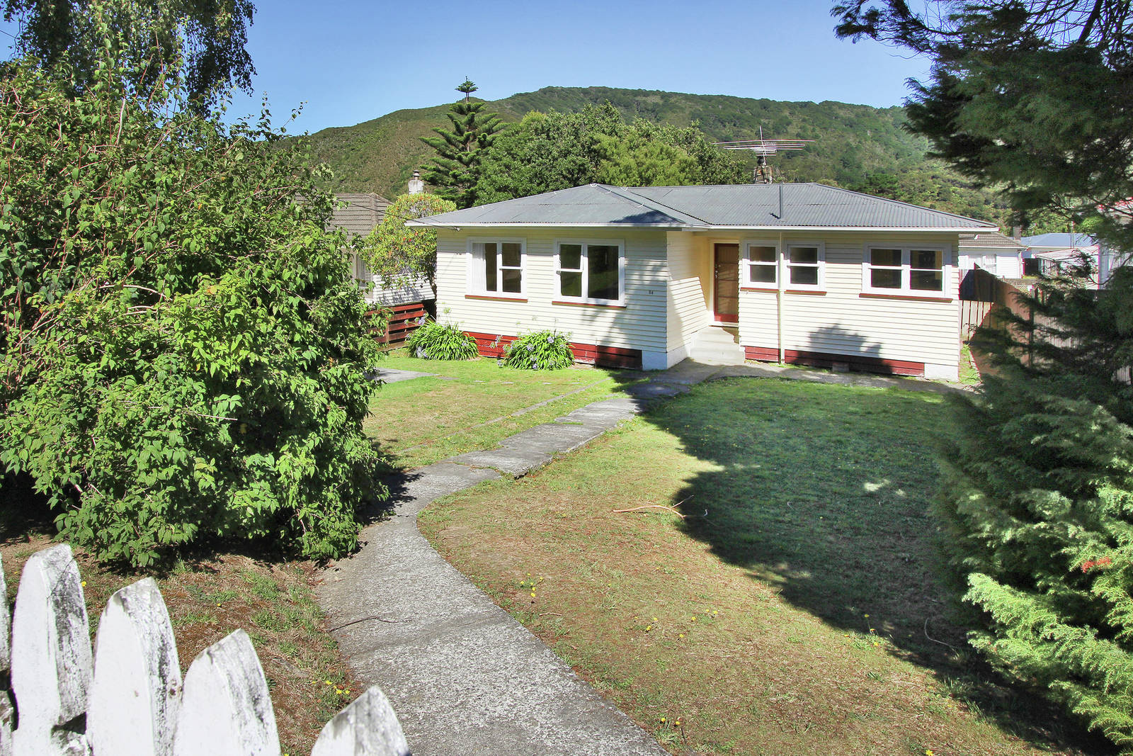 84 Coast Road, Wainuiomata 3 Bed House Deadline Sale