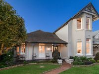 photo property thumbnail