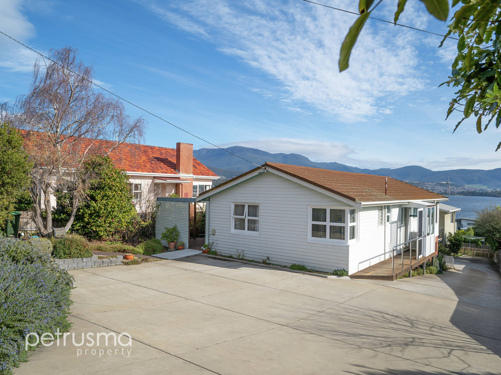 1/37 Kaoota Road, Rose Bay 3 Bed House For Sale