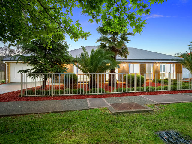 39 Brookwood Avenue Doreen