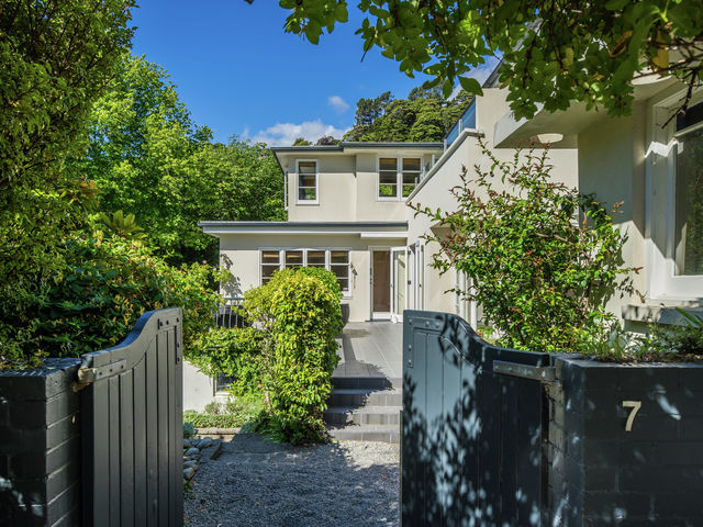 7 Gill Road Lowry Bay