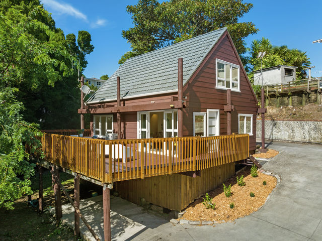 19B Utting Street Birkdale