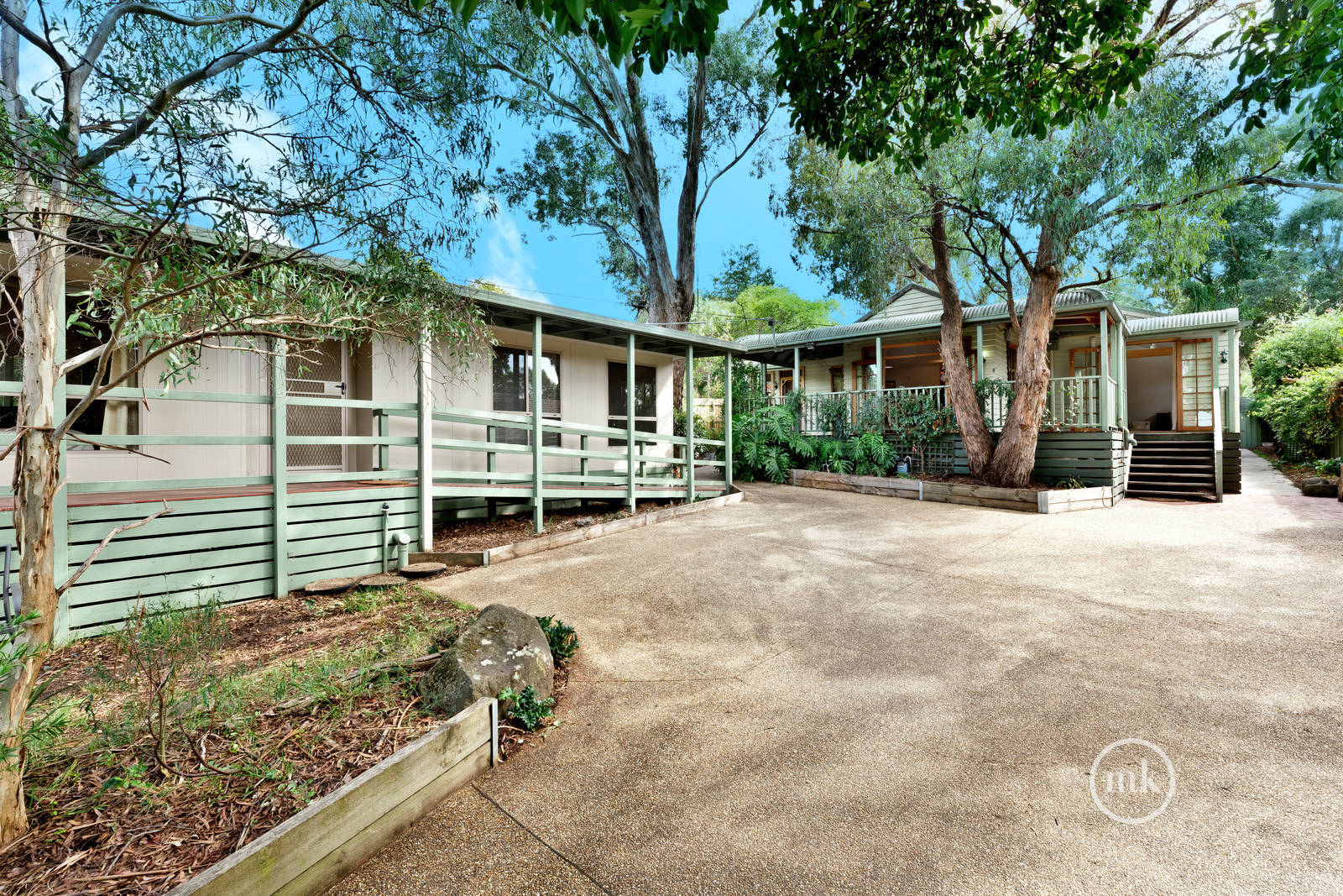 33 John Street, Eltham 6 Bed House Private Sale