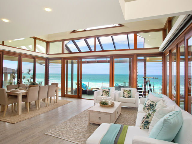 2/165  Ocean Street Narrabeen