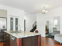 photo property thumbnail