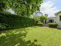 photo property thumbnail