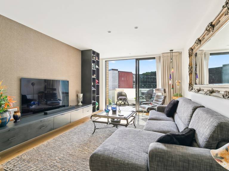 43 Erica Pabst Way Island Bay