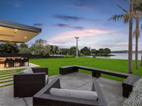 photo property thumbnail
