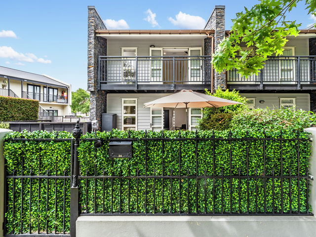 24/2 Cawley Street Ellerslie