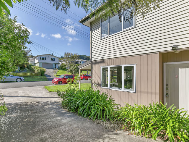 2/19 Ranui Terrace Tawa