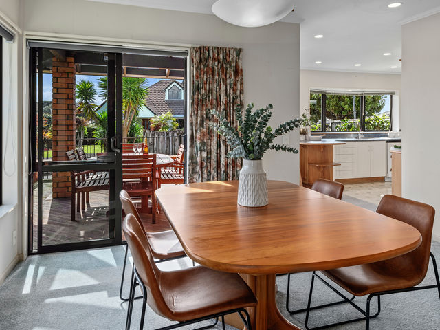 4 Oxford Avenue Kamo